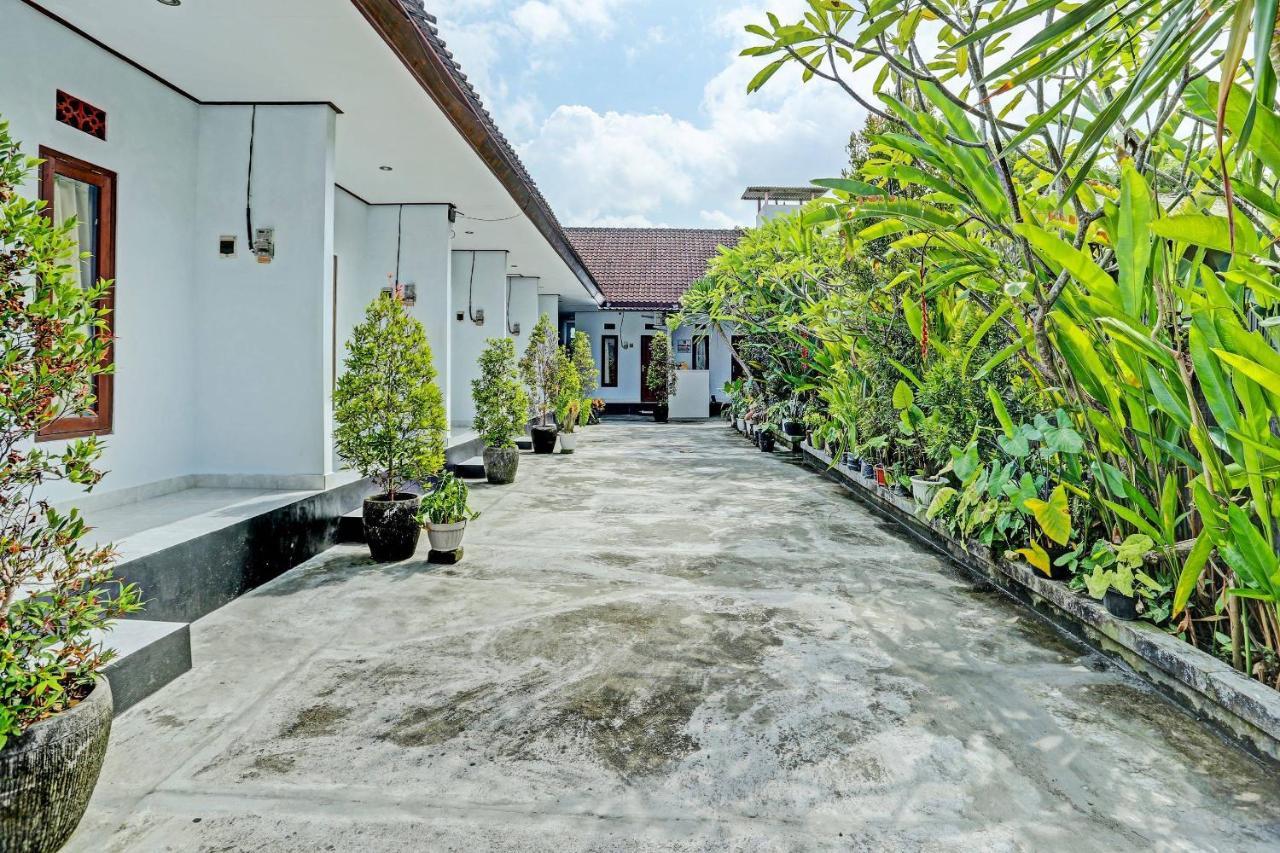 Spot On 91197 Pondok Rahayu Hotel Kerobokan Eksteriør billede